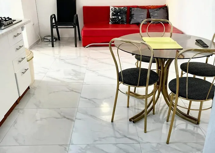 Appartement Cosy In With Terrace Vir
